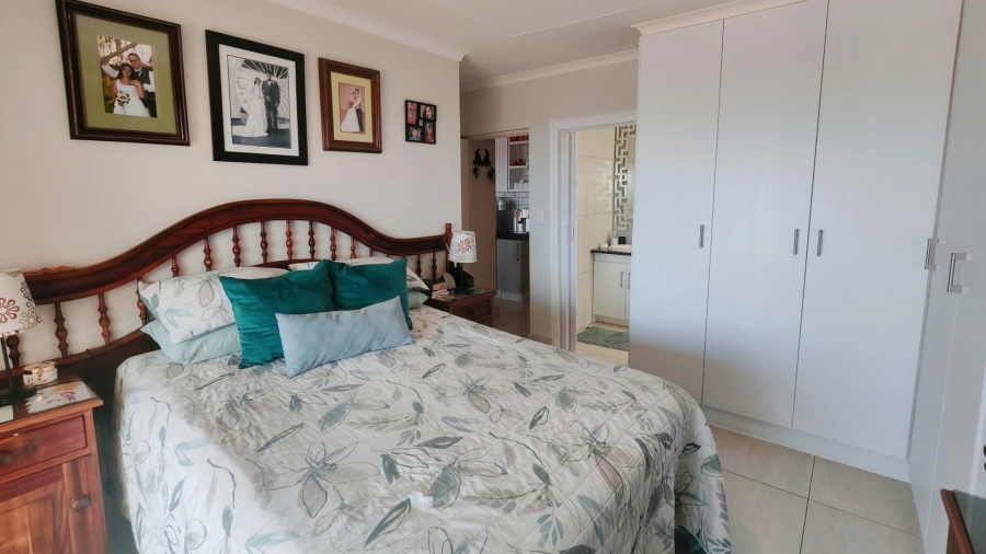 4 Bedroom Property for Sale in Island View Western Cape